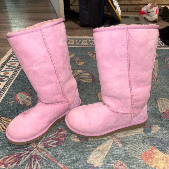 Pink Ugg Boots Size 5 - Picture 4 of 9
